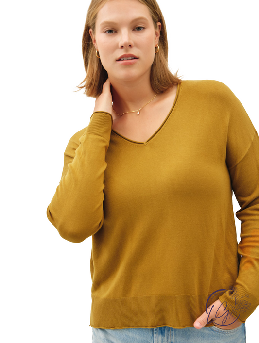 Curvy Seamless Chill Sweater