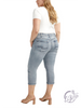 Curvy Penny Suki Mid Rise Capri by Silver Jeans