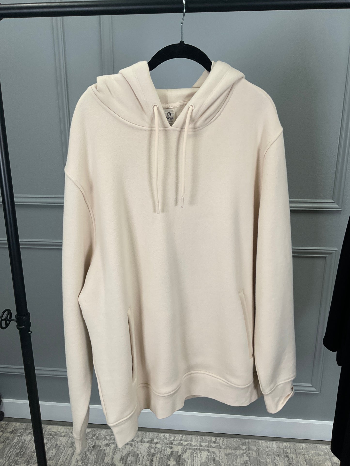 Fleece-Lined Hoodie w/ Zip Pockets